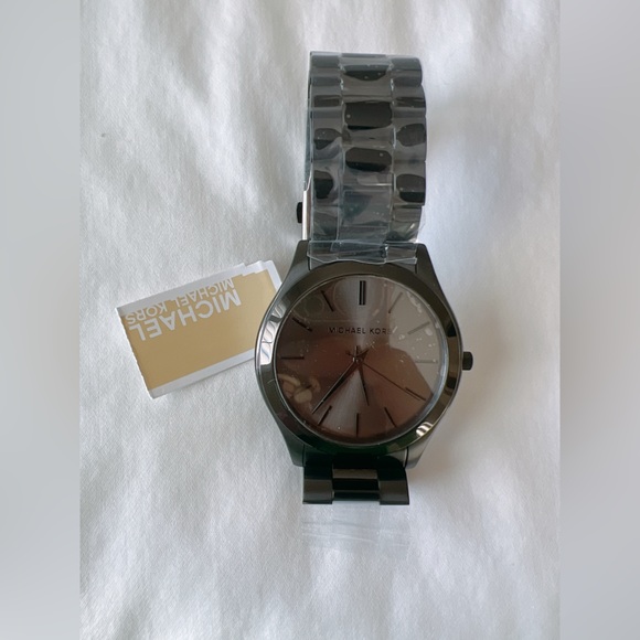 MICHAEL KORS Oversized Slim Runway Black-Tone Watch - Picture 8 of 12